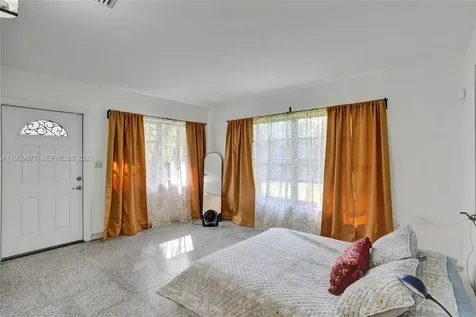18500 NE 23rd Court Miami FL 33180