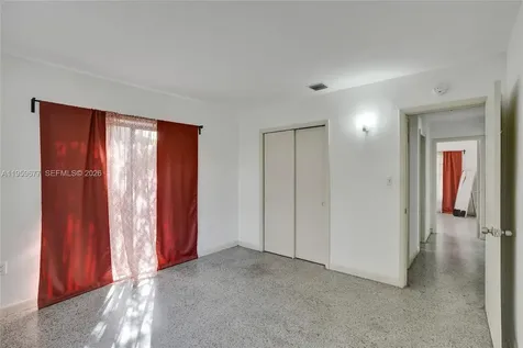 18500 NE 23rd Court Miami FL 33180