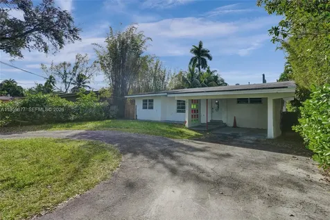 18500 NE 23rd Court Miami FL 33180