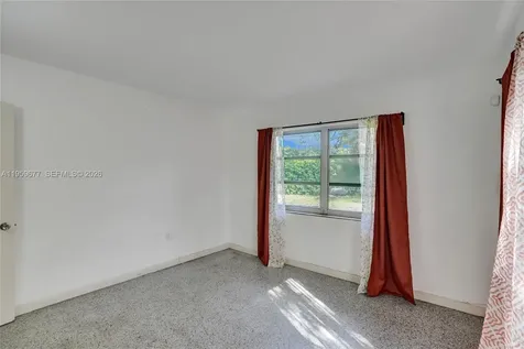 18500 NE 23rd Court Miami FL 33180
