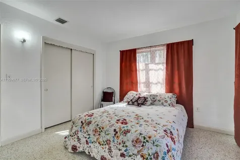 18500 NE 23rd Court Miami FL 33180