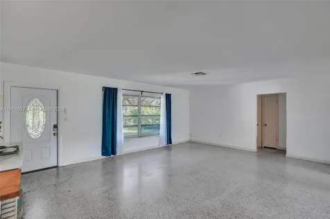 18500 NE 23rd Court Miami FL 33180