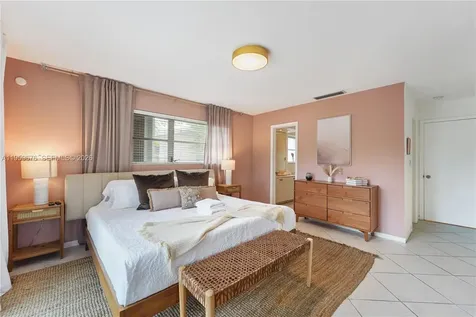 1840 NE 59th Court Fort Lauderdale FL 33308