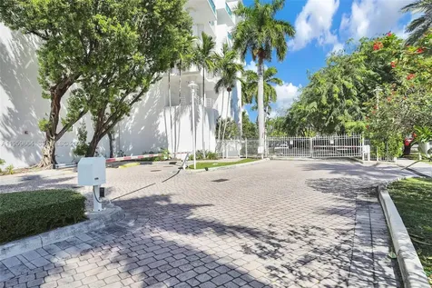 7910 Harbor Island Drive North Bay Village FL 33141