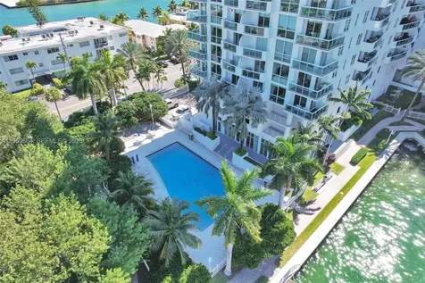 7910 Harbor Island Drive North Bay Village FL 33141