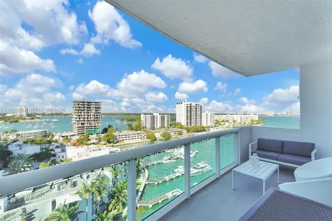 7910 Harbor Island Drive North Bay Village FL 33141