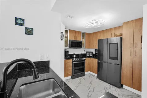 7910 Harbor Island Drive North Bay Village FL 33141