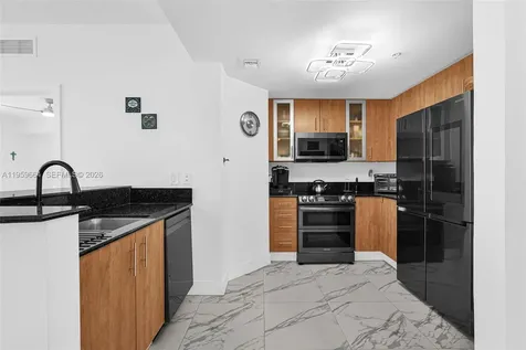 7910 Harbor Island Drive North Bay Village FL 33141