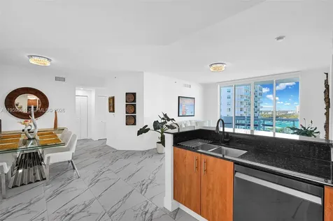 7910 Harbor Island Drive North Bay Village FL 33141