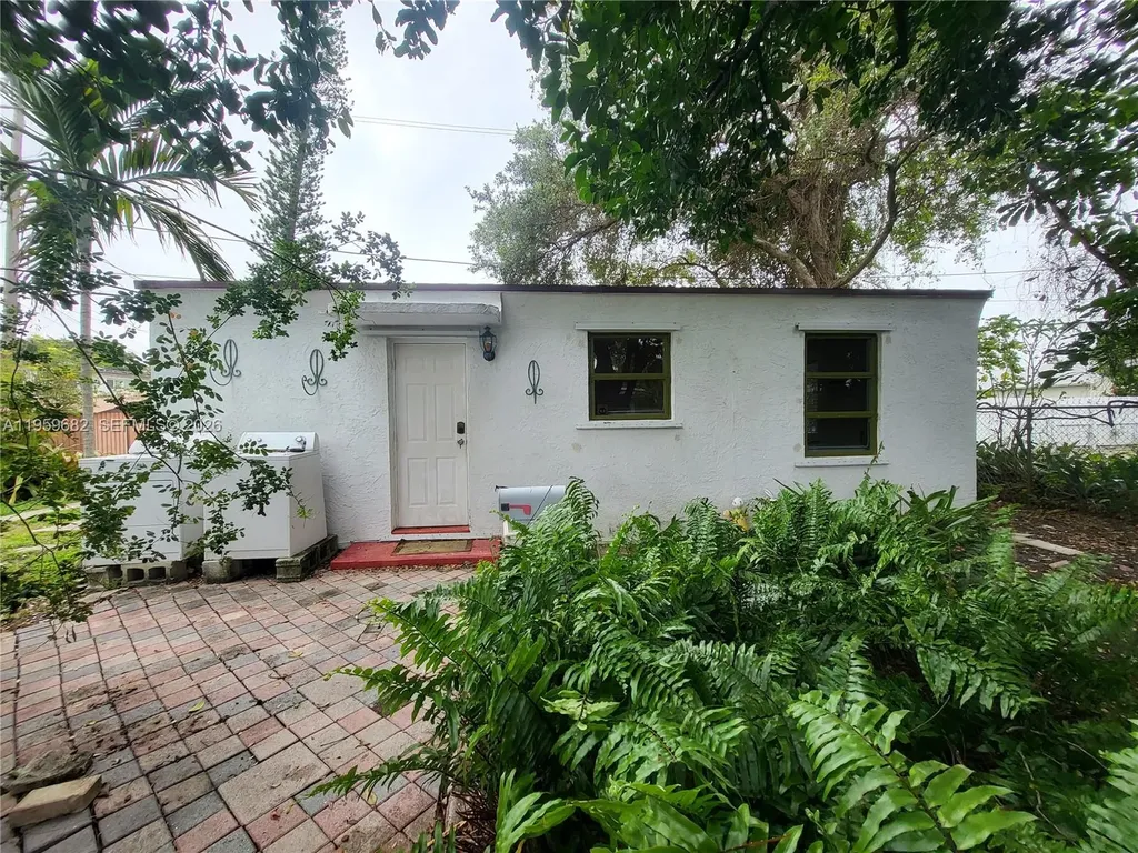 Dania Beach FL 33004