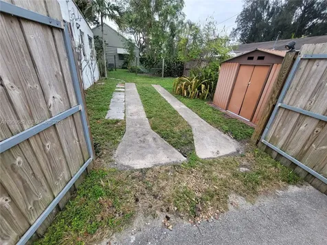 Dania Beach FL 33004