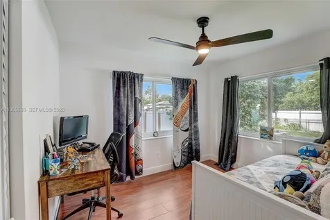 14530 Garden Drive Miami FL 33168