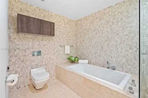 88 SW 7th Street Miami FL 33130
