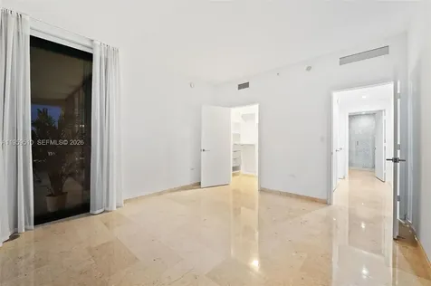 88 SW 7th Street Miami FL 33130