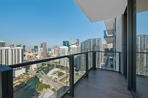 88 SW 7th Street Miami FL 33130