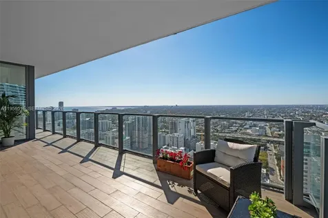 88 SW 7th Street Miami FL 33130