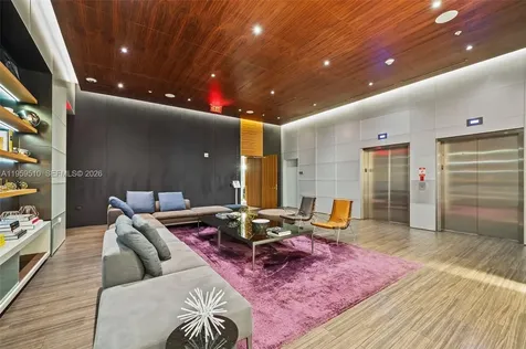 88 SW 7th Street Miami FL 33130