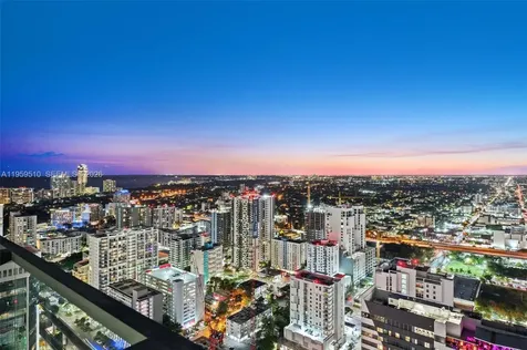 88 SW 7th Street Miami FL 33130