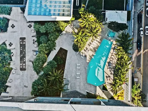 88 SW 7th Street Miami FL 33130