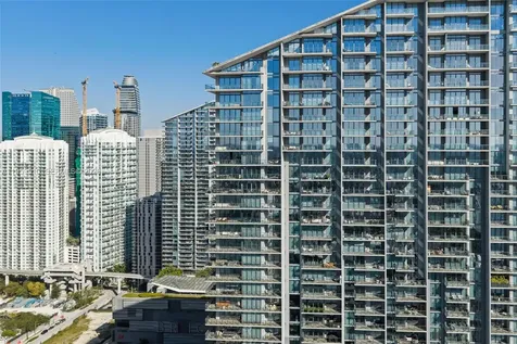 88 SW 7th Street Miami FL 33130