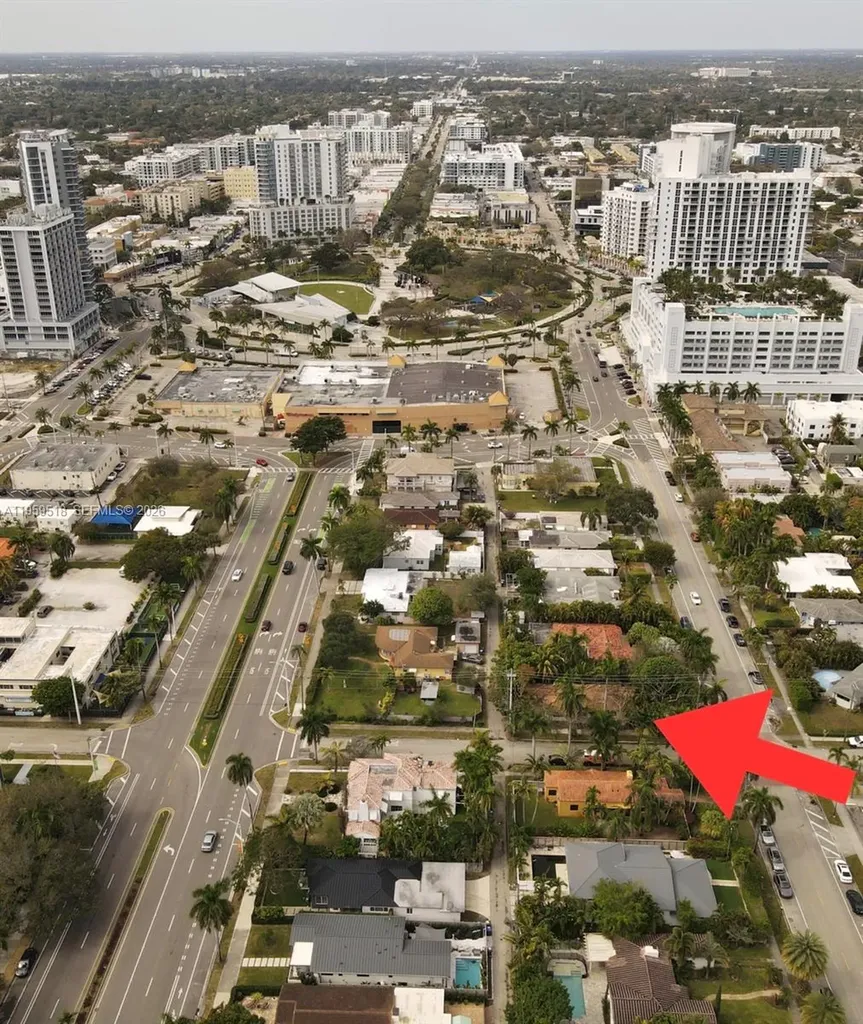 110 N 16th Avenue Hollywood FL 33020