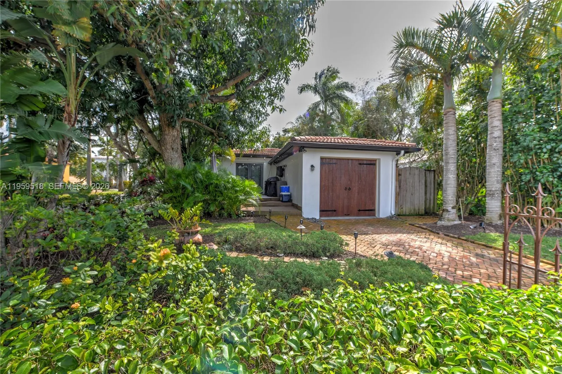 110 N 16th Avenue Hollywood FL 33020