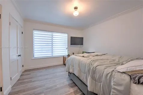 110 N 16th Avenue Hollywood FL 33020