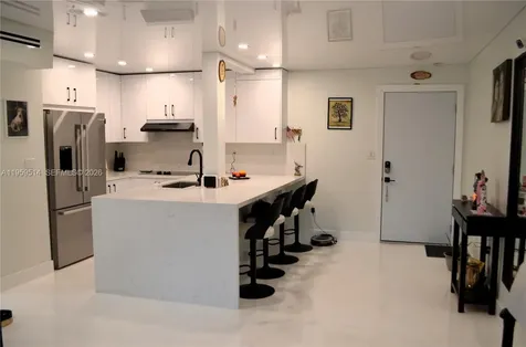 9682 Fontainebleau Boulevard Miami FL 33172