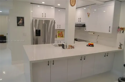 9682 Fontainebleau Boulevard Miami FL 33172