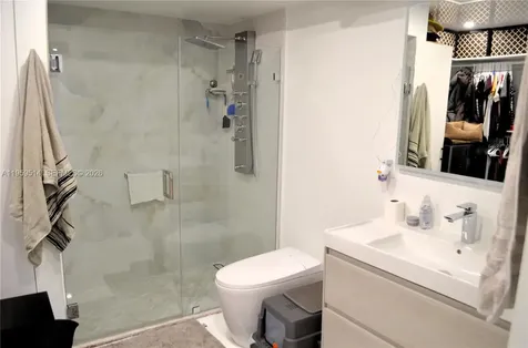 9682 Fontainebleau Boulevard Miami FL 33172