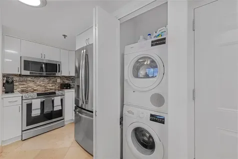 540 Brickell Key Drive Miami FL 33131