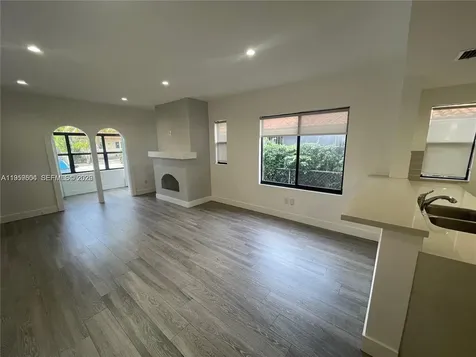 1637 SW 10th Street Miami FL 33135