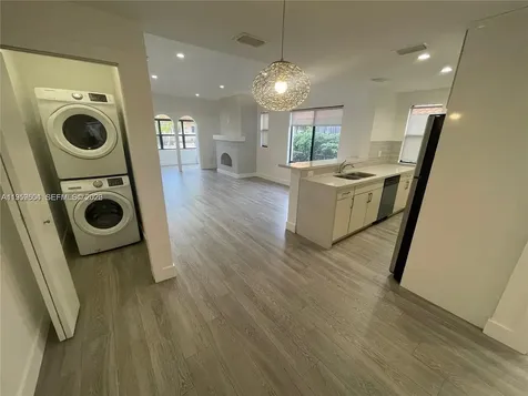 1637 SW 10th Street Miami FL 33135