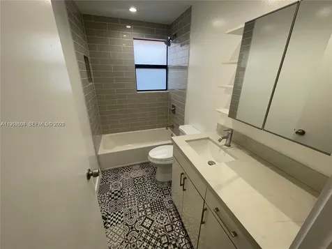 1637 SW 10th Street Miami FL 33135