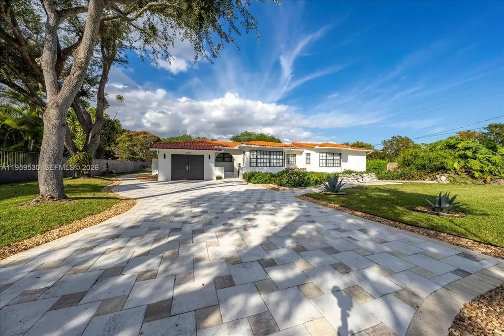 7705 SW 66th Street South Miami FL 33143