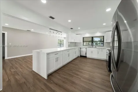 7705 SW 66th Street South Miami FL 33143