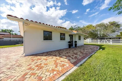 7705 SW 66th Street South Miami FL 33143