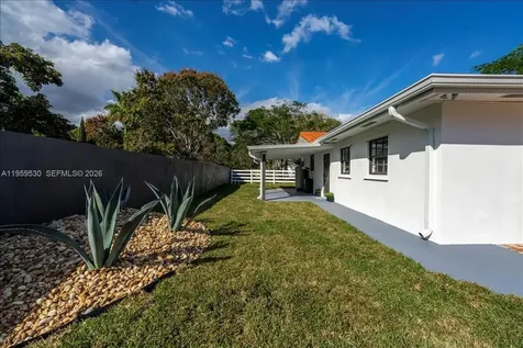 7705 SW 66th Street South Miami FL 33143