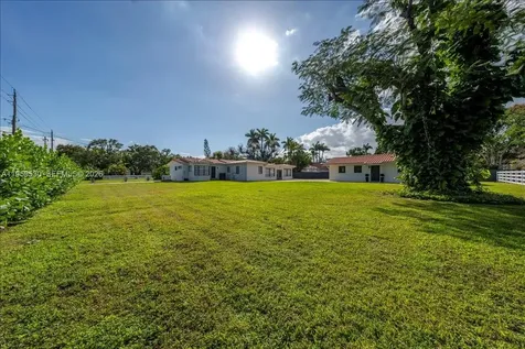 7705 SW 66th Street South Miami FL 33143