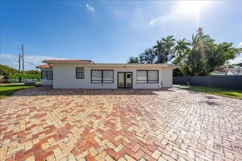7705 SW 66th Street South Miami FL 33143