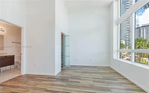1900 N Bayshore Drive Miami FL 33132