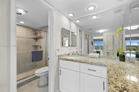 3850 Oaks Clubhouse Drive Pompano Beach FL 33069
