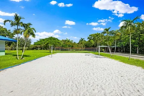 3850 Oaks Clubhouse Drive Pompano Beach FL 33069