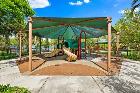3850 Oaks Clubhouse Drive Pompano Beach FL 33069