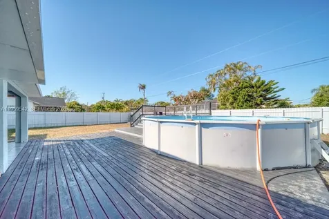 1918 SE 5th Court Cape Coral FL 33990