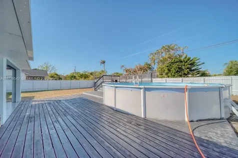 1918 SE 5th Court Cape Coral FL 33990