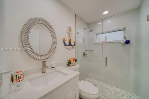 1918 SE 5th Court Cape Coral FL 33990