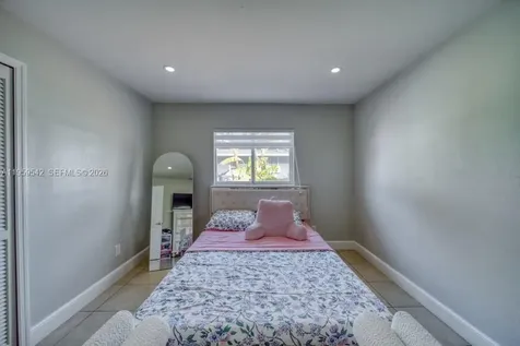 1918 SE 5th Court Cape Coral FL 33990