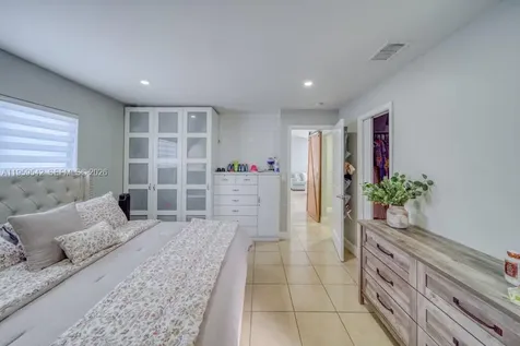 1918 SE 5th Court Cape Coral FL 33990