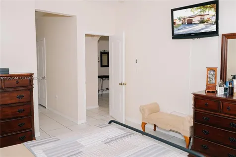 16158 SW 68th Terrace Miami FL 33193